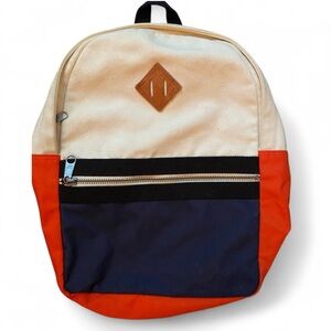 GAP backpack. Excellent condition! Like new! Sturdy!